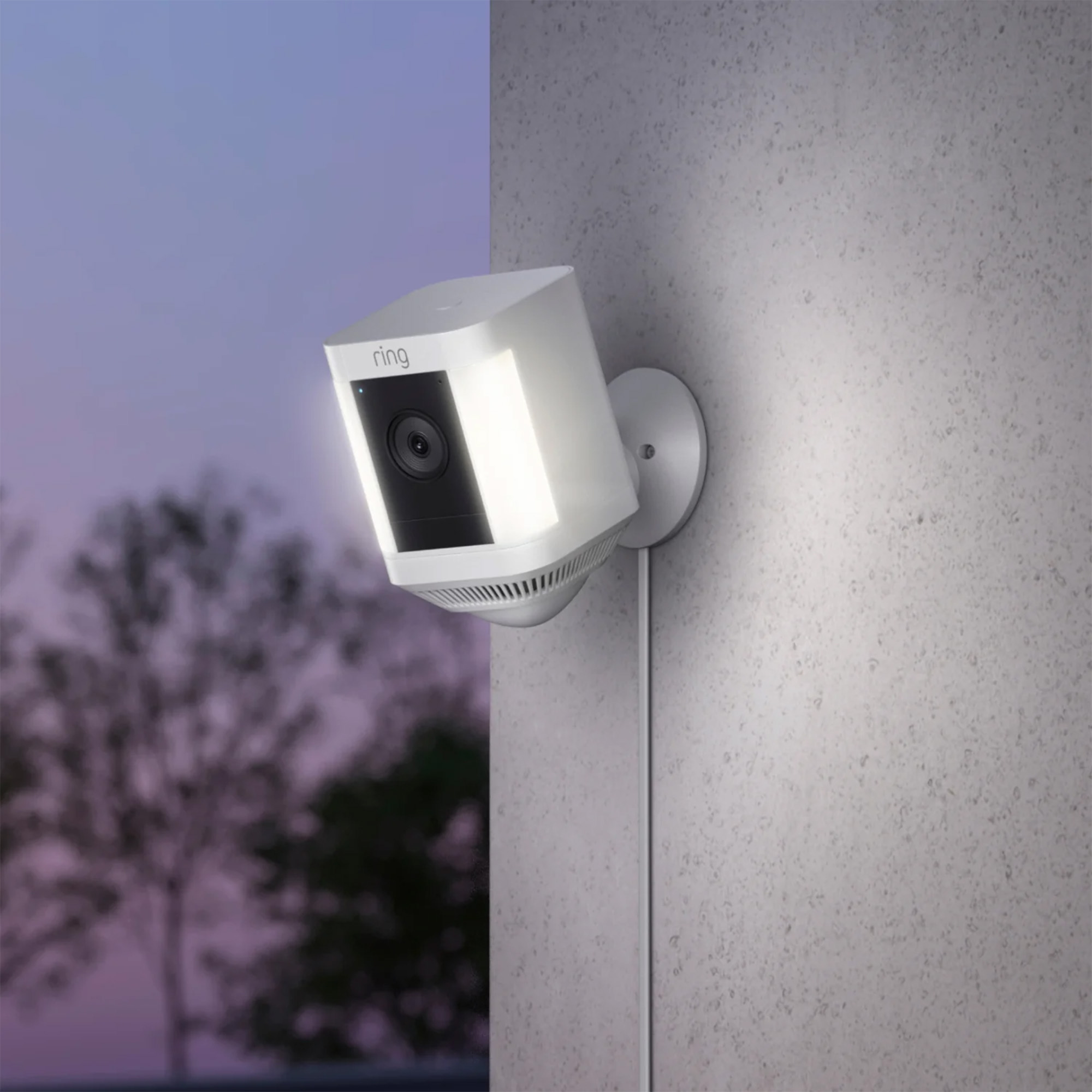 Ring Spotlight Cam Plus (Battery / Plug-In) - Smart & Secure