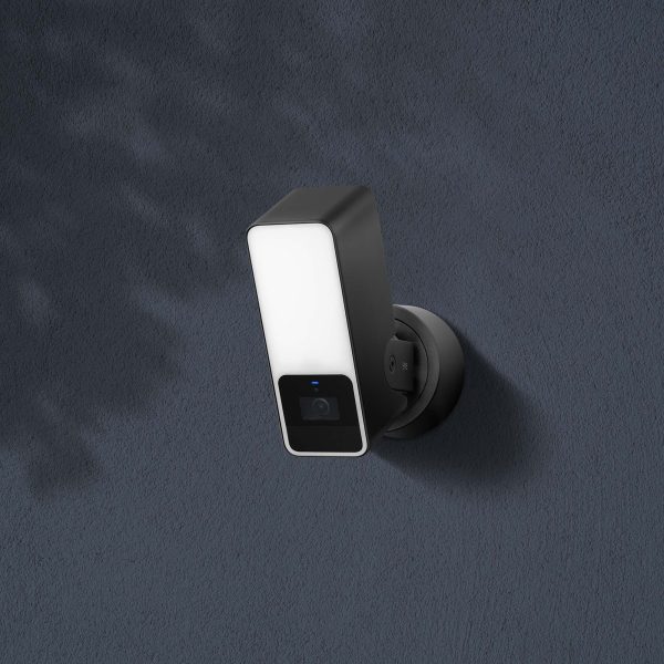 Eve Outdoor Cam Secure Floodlight Camera