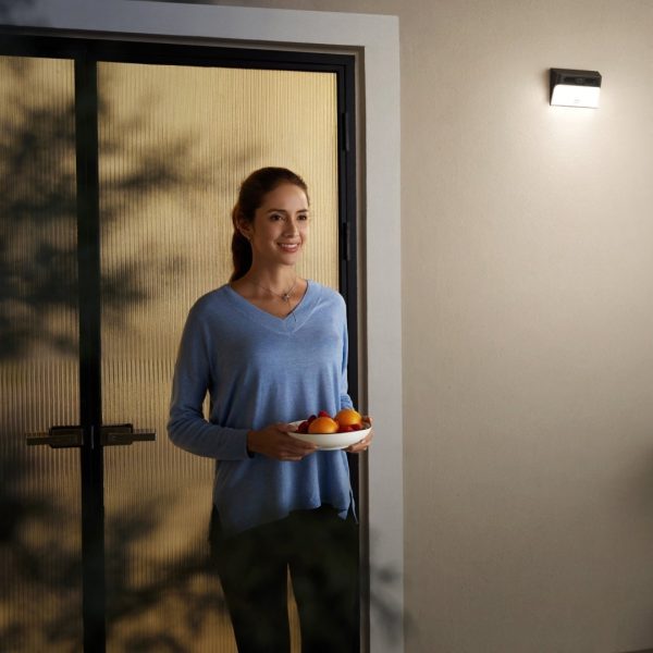 Eufy Solar Wall Light Cam S120