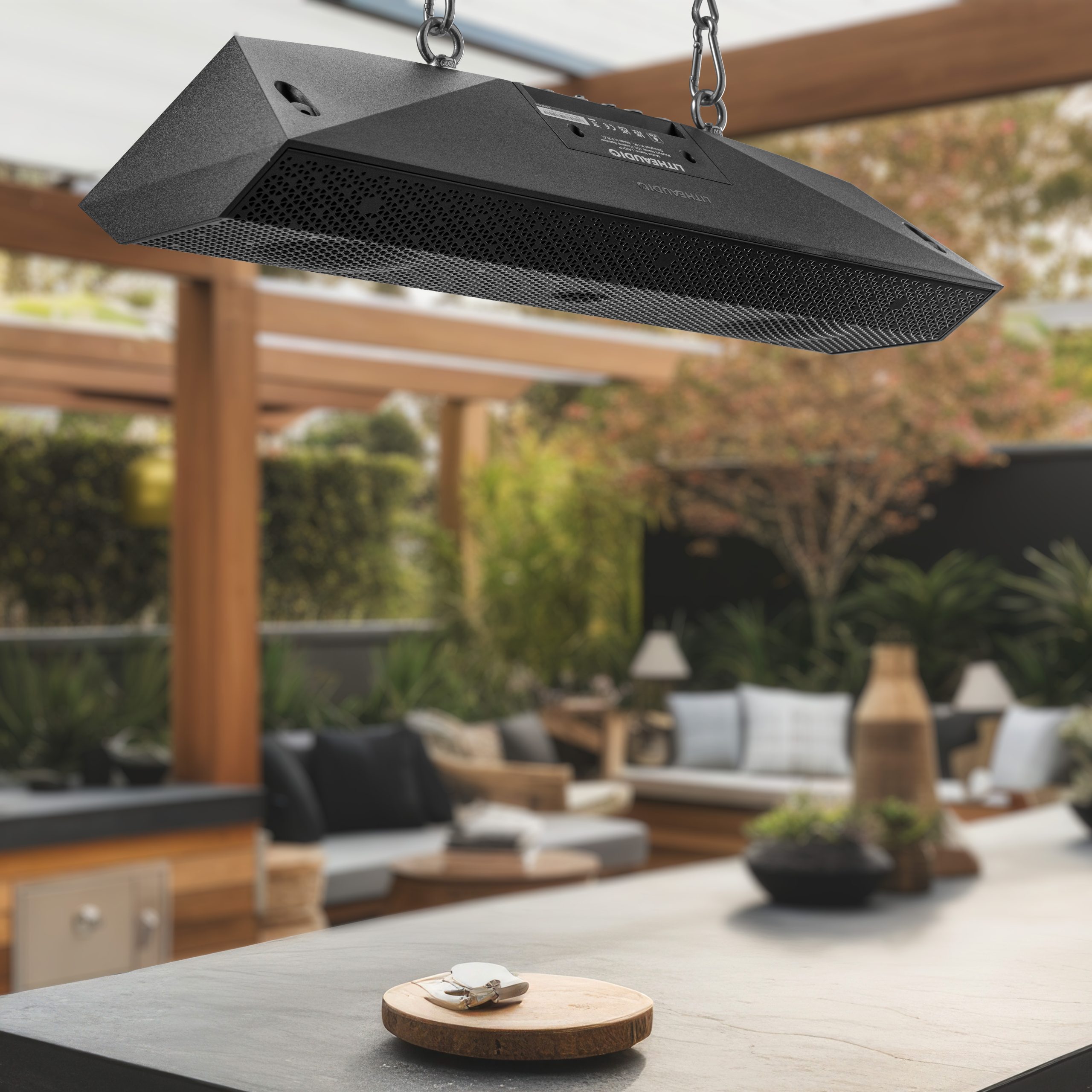 06800 - Pendent Black Outdoor Bar